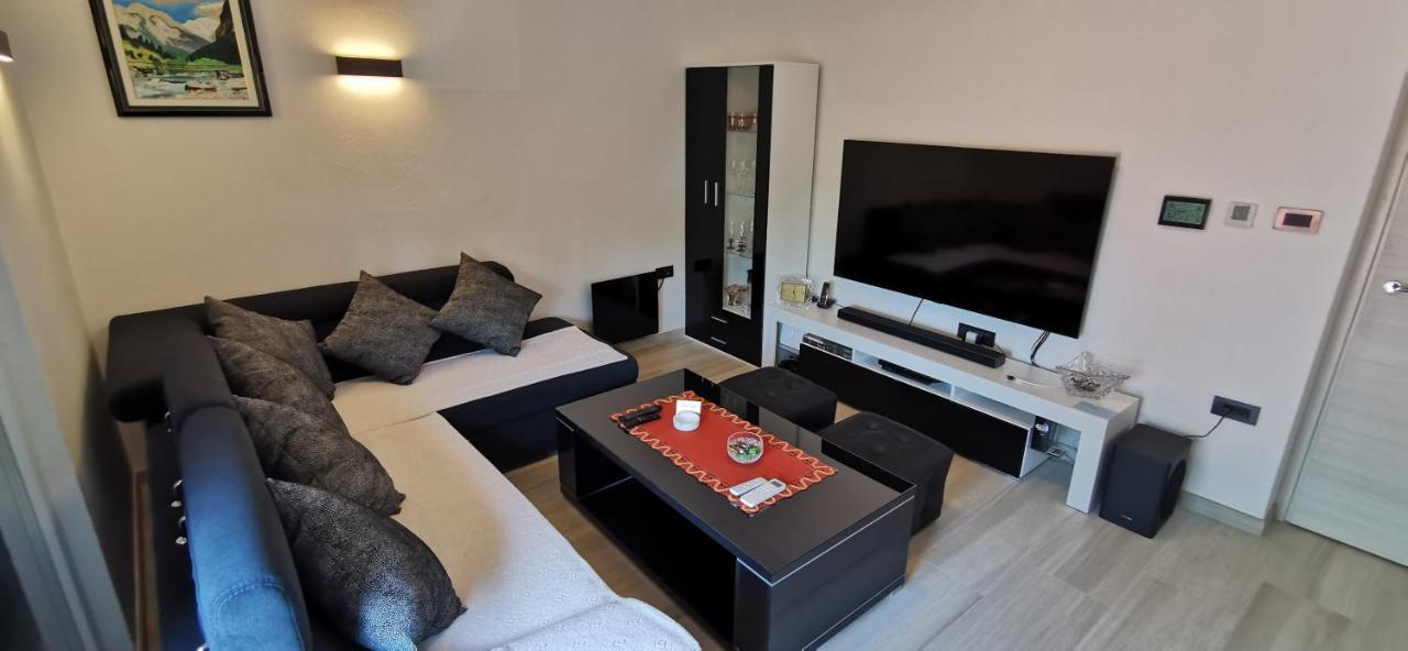 Apartman Perunika Selce Exterior photo