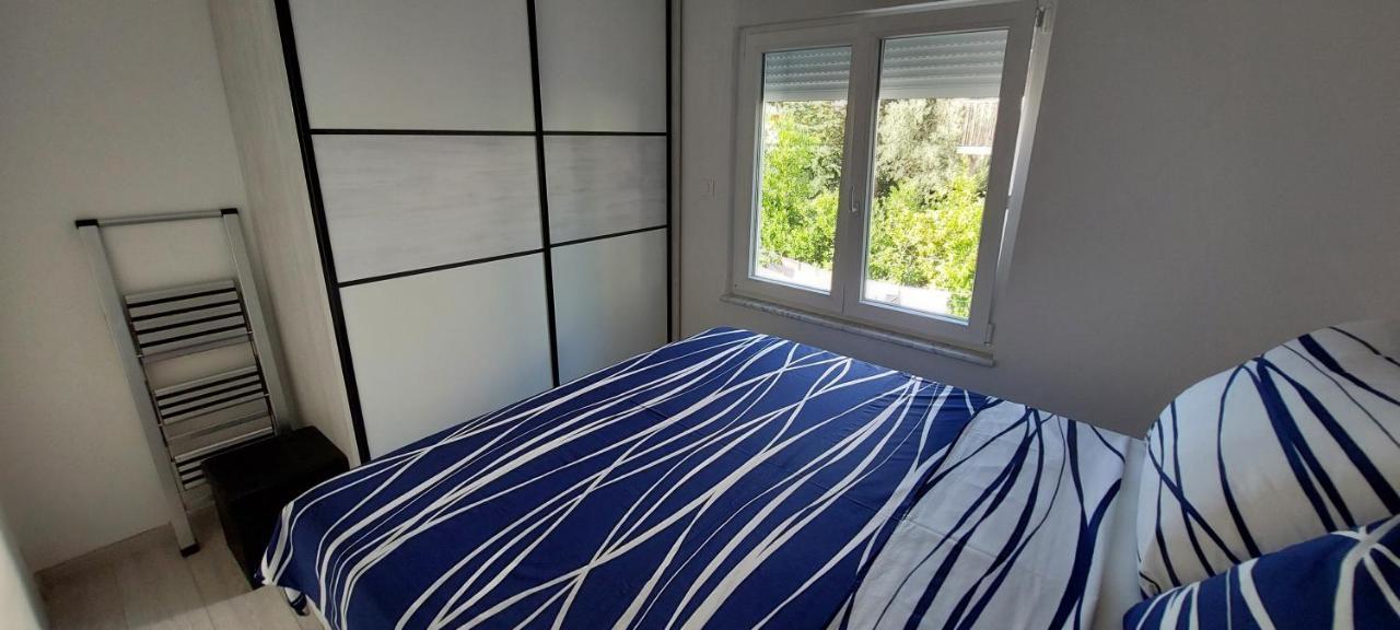 Apartman Perunika Selce Exterior photo